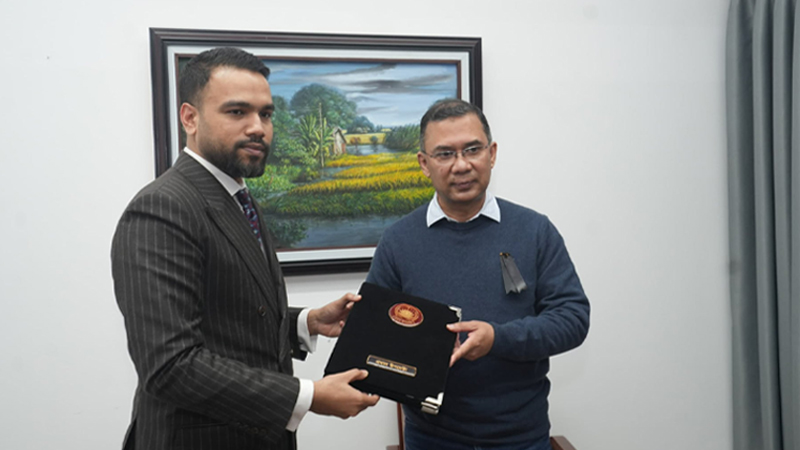 তারেক রহমানের কাছে প্রধান উপদেষ্টার শোক বাণী প্রেরণ